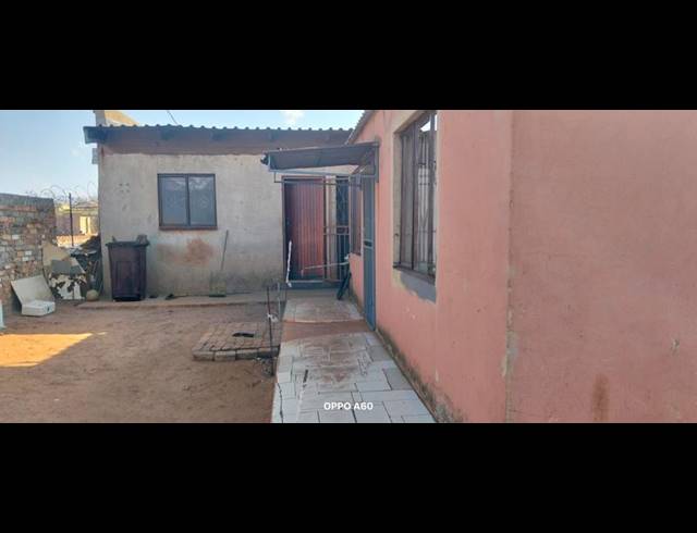 2 BEDROOM HOUSE FOR SALE IN PALM RIDGE
